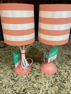 Pillowfort Rose Pink and White Table Lamp